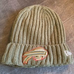 Salute to Service Buffalo Bills Childs Beanie. EUC